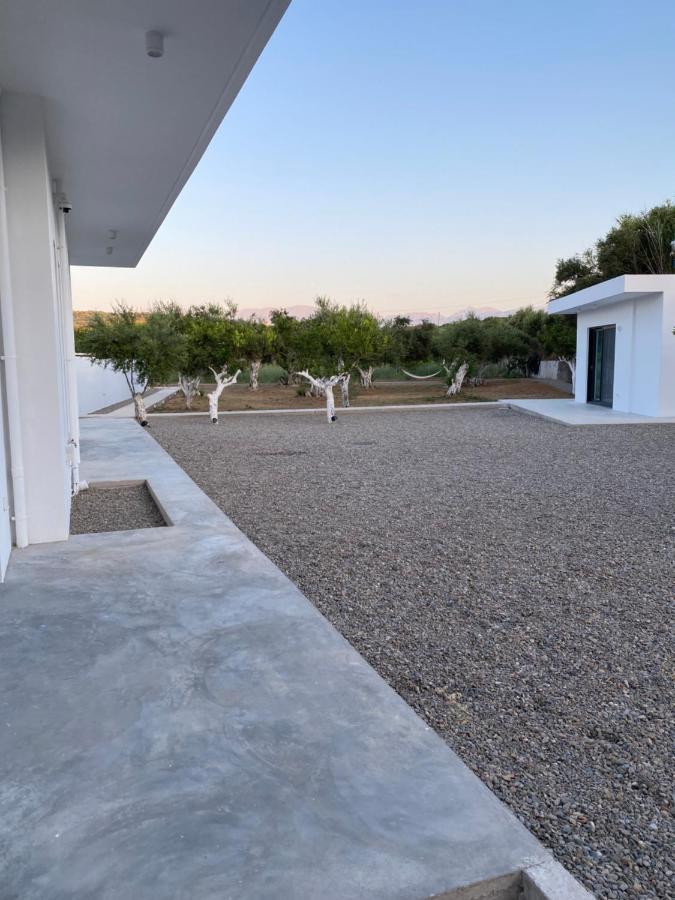 Lefko Apartments Tavronitis  Exterior photo