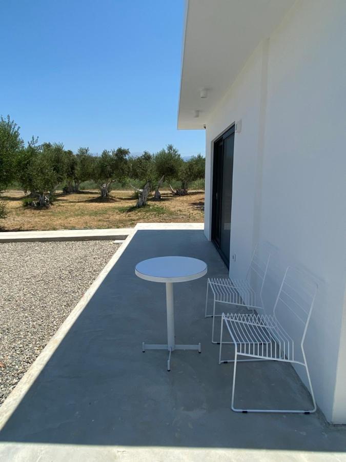 Lefko Apartments Tavronitis  Exterior photo