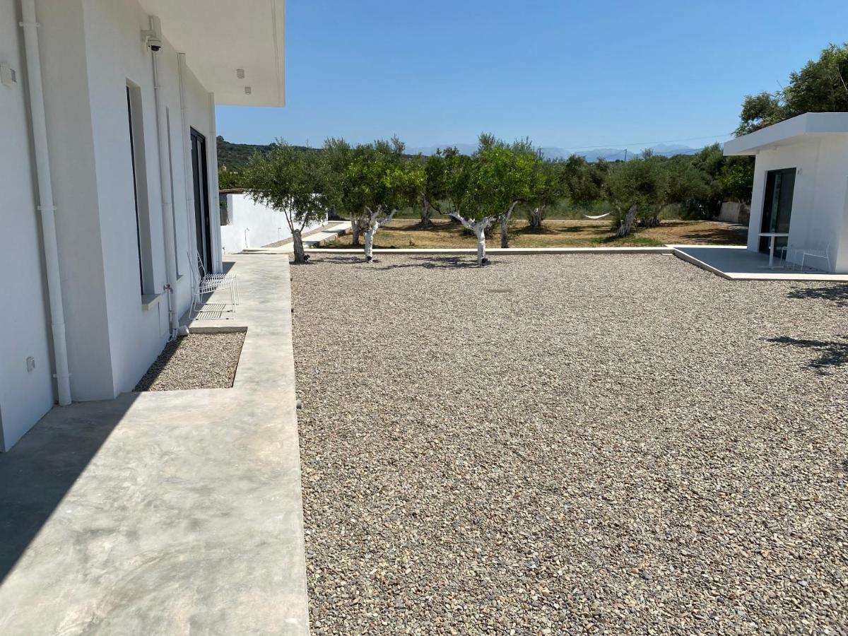 Lefko Apartments Tavronitis  Exterior photo